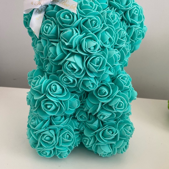 Selling a flower bear for which I’ve had for a year - Picture 3 of 3